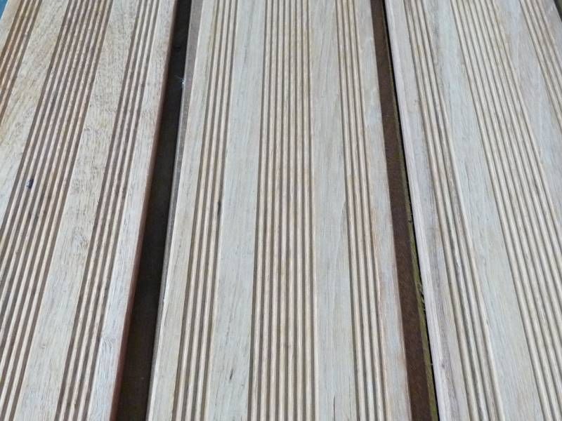 puis-je faire, seul,  une terrasse en bois, chantier sur Carry le Rouet 13620 ?