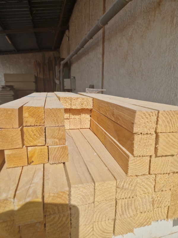 CALE EN BOIS SUR MESURE