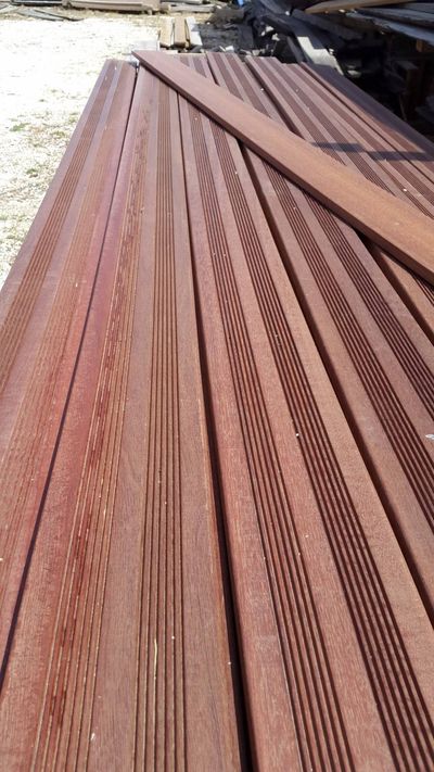 Vente de bois à Aix-en-Provence dans le 13