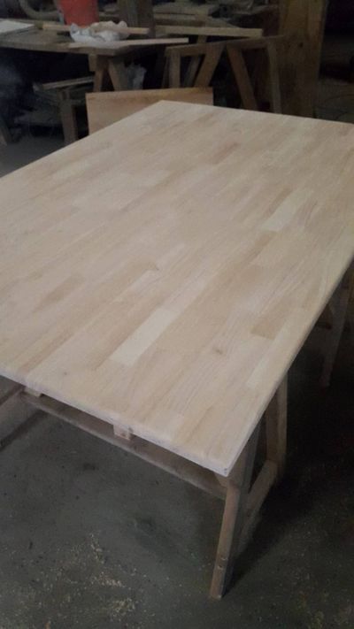 Vente de bois à Marseille dans les Bouches-du-Rhône